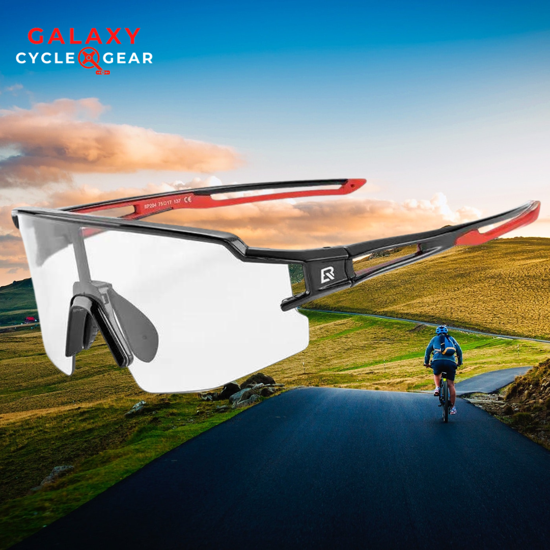 Photochromic Cycling Glasses